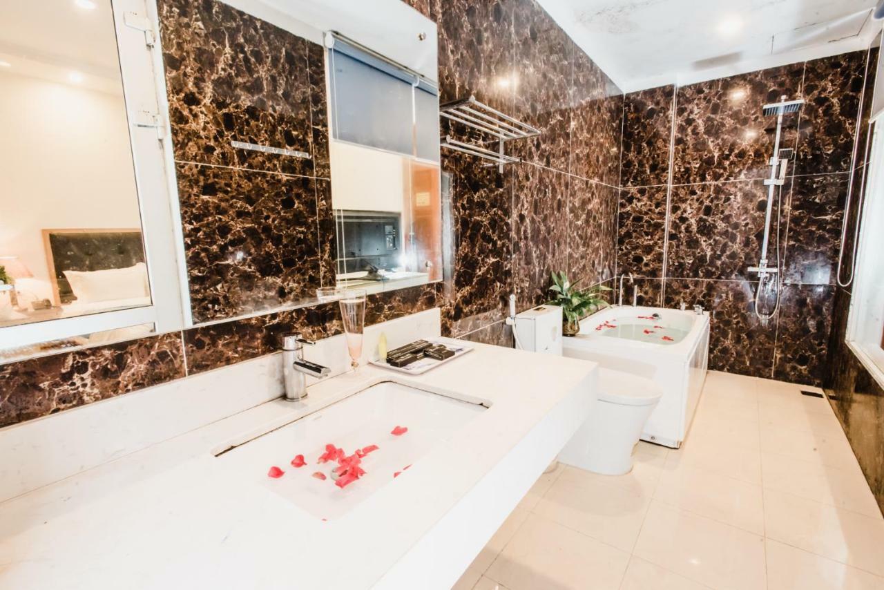 Hotel Royal Van Lung Ngoại thất bức ảnh